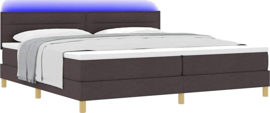 Box Spring Seng med Madrass & LED Mørk Brun 200x200 cm Stoff
