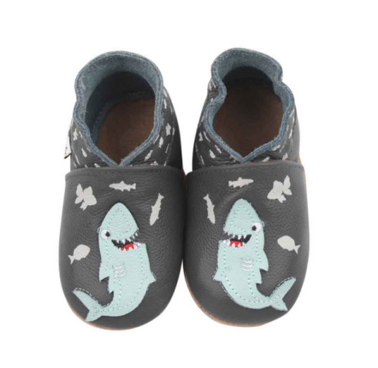 Rose et Chocolat   Tøfler i Skinn Hungry Shark Grey   18 24 mnd