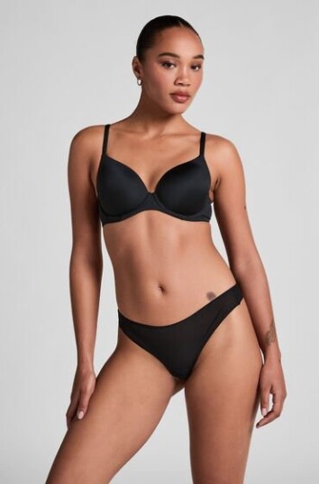 Hunkemöller Usynlig thong i stripemesh Svart