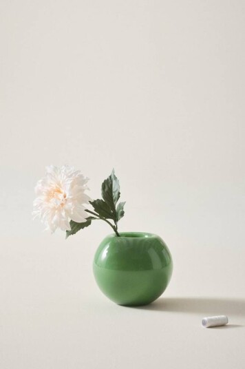 Jotex GLOBE glassvase Grønn matt svart 1715639-02-0 1713001-03-0 Jotex GLOBE glassvase Grønn matt svart 1715639-02-0 1713001-03-0