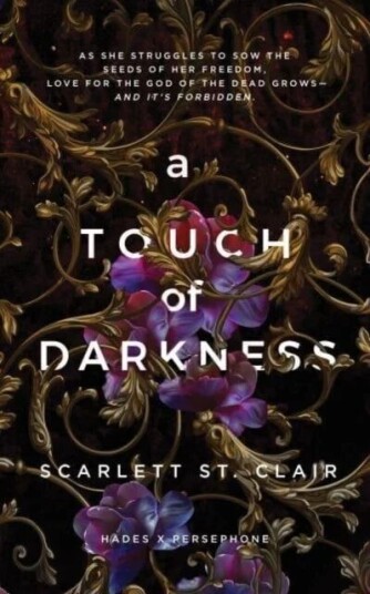 A Touch Of Darkness Av Scarlett St. Clair
