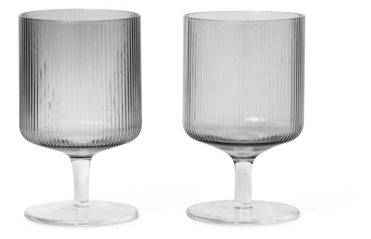 ferm LIVING Ripple vinglass 2-stk. Smoked grey ferm LIVING Ripple vinglass 2-stk. Smoked grey