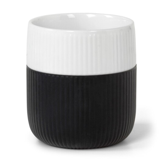 Royal Copenhagen Fluted Contrast kopp 33 cl Jet Royal Copenhagen Fluted Contrast kopp 33 cl Jet