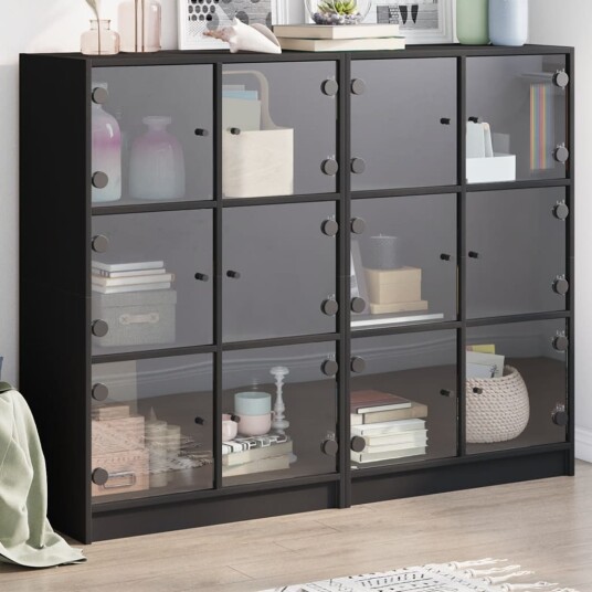 Bokhylle med dører svart 136x37x109 cm konstruert tre 8721012216013