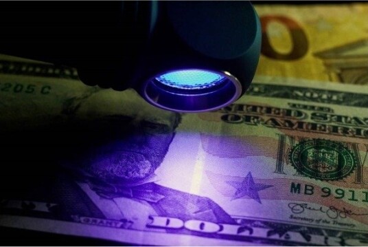 Armytek Wizard C2 Wuv hvit & Ultraviolet Led (Rgb) Hodelykt Med Magnetfeste, Batteridrevet, 1100 lm, 3 T, 65 G