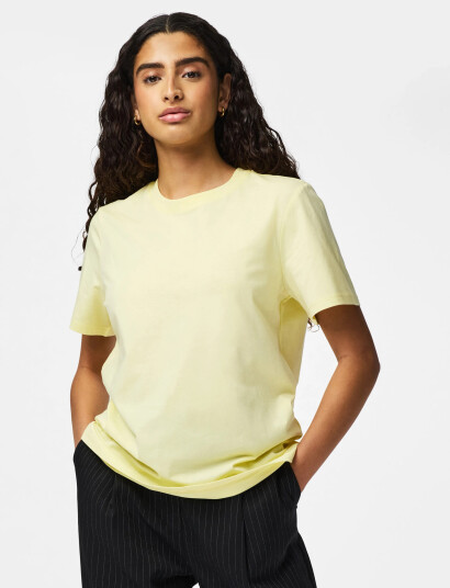 Pieces Pcria Ss Solid Tee Jrs Noos Bc Yellow S Pieces Pcria Ss Solid Tee Jrs Noos Bc Yellow S