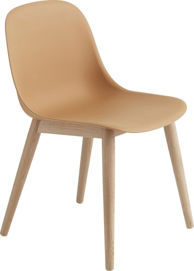 Muuto Fiber Spisestol med Trebase Base /eik