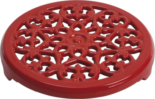 STAUB Lilly gryteunderlag av støpejern Ø 23 cm Kirsebær STAUB Lilly gryteunderlag av støpejern Ø 23 cm Kirsebær