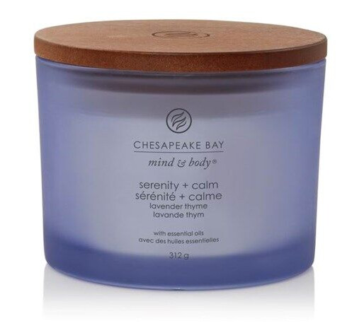 Chesapeake Bay Scented candle with wooden lid - Lavender Thyme