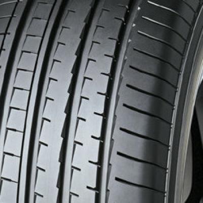 Yokohama Advan V61F 235/60R19 103V Yokohama Advan V61F 235/60R19 103V