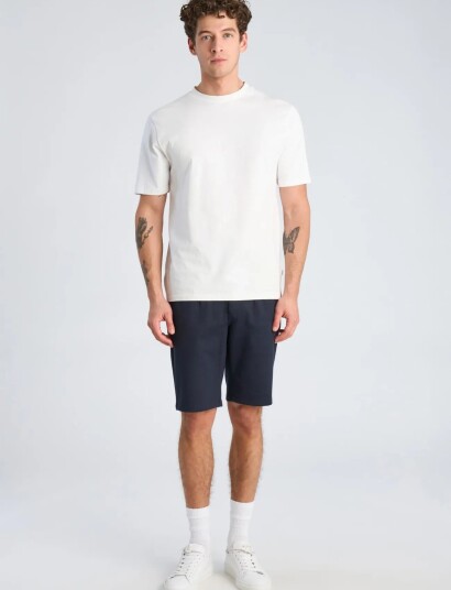 Lindbergh Superflex Elastic Waist Shorts   Navy   S