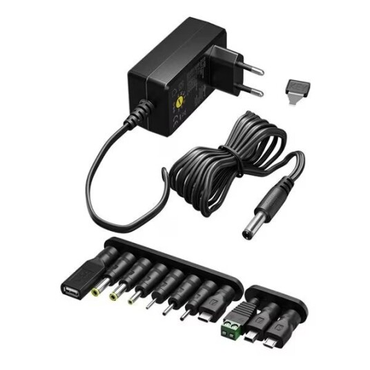 Goobay Universell Strømforsyning 3V-12V 7,2W med 11 Adaptere