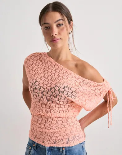 Nelly Rosa Wonderful Lace Shoulder Top