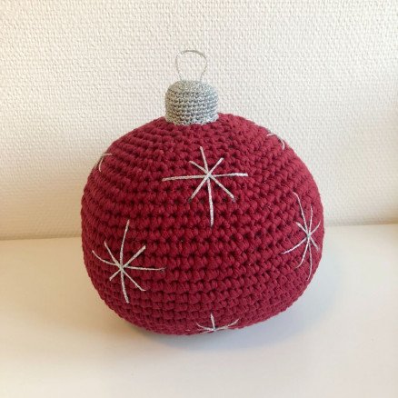 Julekule dørstopper av Rito Krea Dørstopper Hekleoppskrift 21 cm Julekule dørstopper av Rito Krea Dørstopper Hekleoppskrift 21 cm