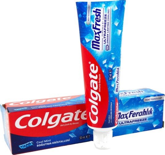 Colgate MaxFresh UltraFreeze Cool Mint Tannkrem 50 ml