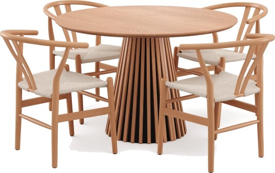 Peyra Spisegruppe rund 110 cm Eik med 4 Dastoori spisestoler Eik