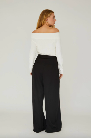 A View Rib Off Shoulder Blouse A View Rib Off Shoulder Blouse