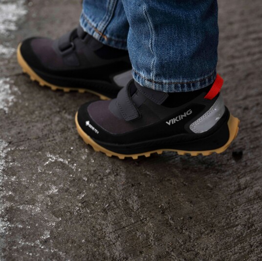 Viking Footwear Viking Kids" Expower Mid GORE-TEX 2V Black 35 Viking Footwear Viking Kids" Expower Mid GORE-TEX 2V Black 35