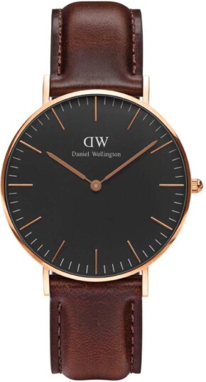 Daniel Wellington Classic Black Bristol - Rosegull dameklokke med mørkebrun lærreim Daniel Wellington Classic Black Bristol - Rosegull dameklokke med mørkebrun lærreim