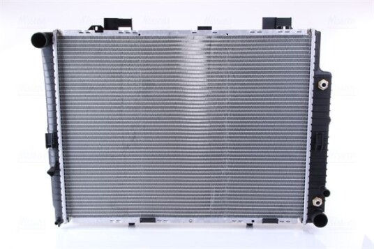 Radiator NISSENS 62608A