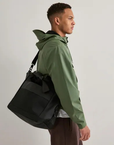 Rains Otaru Weekend Bag Small W3 Weekendbager Svart Rains Otaru Weekend Bag Small W3 Weekendbager Svart