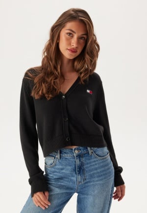 TOMMY JEANS Tjw Essential Badge Cardigan BDS Black XS TOMMY JEANS Tjw Essential Badge Cardigan BDS Black XS