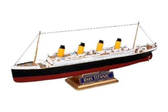 Revell R,M,S Titanic