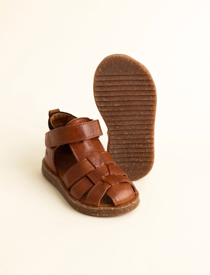 ANGULUS Sandals - Flat - Closed Toe - Brown - 24 ANGULUS Sandals - Flat - Closed Toe - Brown - 24