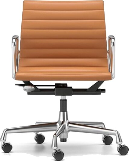 Vitra EA 118 Kontorstol med Sving /armlen /vippemekanisme i Konjakkfarget L50 Premium Skinn/ Krom Vitra EA 118 Kontorstol med Sving /armlen /vippemekanisme i Konjakkfarget L50 Premium Skinn/ Krom