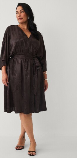 Ellos Plus collection Kjole med brede ermer Brun