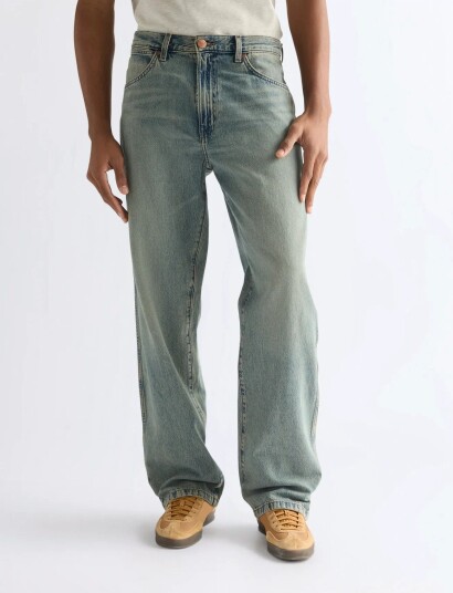 Wrangler Loose Straight Blue 31 x 32