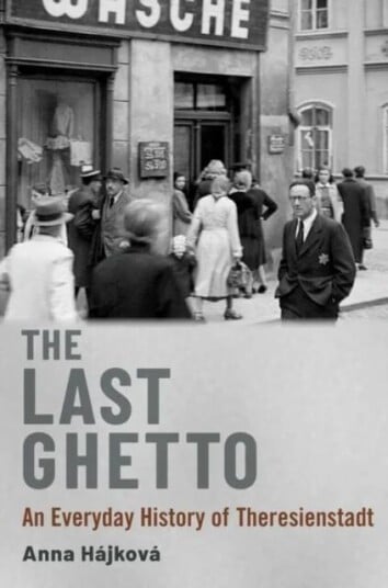 The Last Ghetto Av Anna (Associate Professor Of Modern European Continental History Associate Professor Of Modern European Continental History Univers