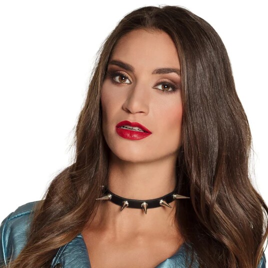 Skinnimitert Choker med Nagler Skinnimitert Choker med Nagler