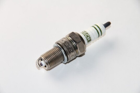 Bosch Tennplugg Bosch 0242235663