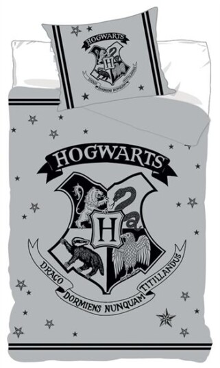Licens Harry Potter Sengetøy 140x200 cm Harry Potter sengesett med Hogwarts 2 i 1 design 100% bomull Licens Harry Potter Sengetøy 140x200 cm Harry Potter sengesett med Hogwarts 2 i 1 design 100% bomull