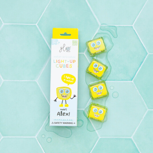 Usorteret Sensory Cubes Som Lyser I Vannet “Alex” Usorteret Sensory Cubes Som Lyser I Vannet “Alex”