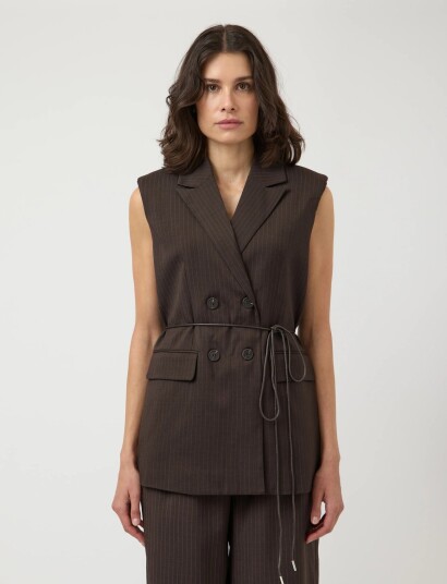 YAS Yasshimma Waistcoat   Brown   34