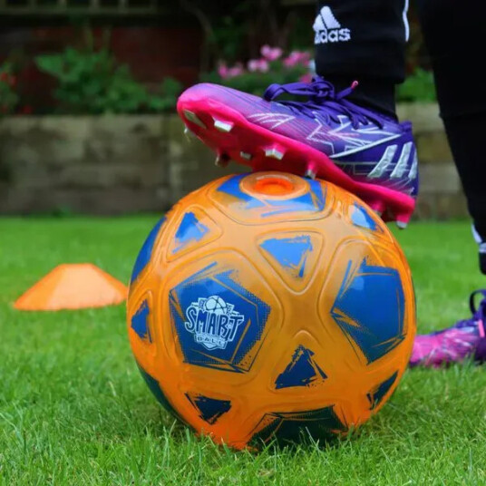 Smart fotball m 6 øvelser som øker dine fotballferdigheter Smart fotball m 6 øvelser som øker dine fotballferdigheter