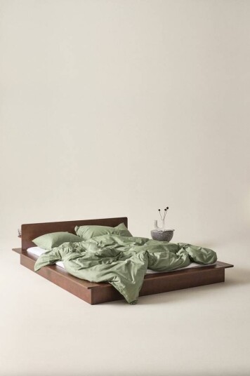 Jotex FUTO sengeramme 160 cm Valnøtt 1682036-02-0 1682036-03-0