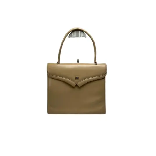 Givenchy Dame Beige