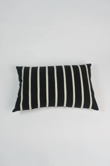 OLSSON & JENSEN | Vilma | Putetrekk 40x60 sort/hvit