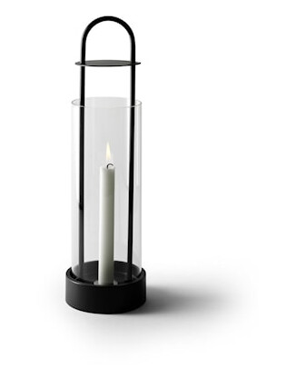 Design House Stockholm Lotus Lysestake Svart 44 cm med Glass og Metall