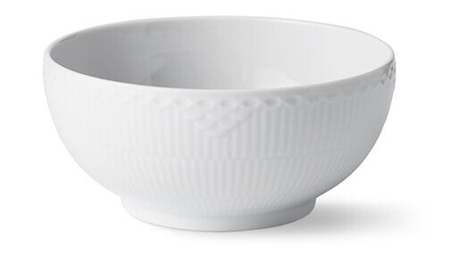 Royal Copenhagen White Fluted halvblonde skål 18cm Hvit Royal Copenhagen White Fluted halvblonde skål 18cm Hvit
