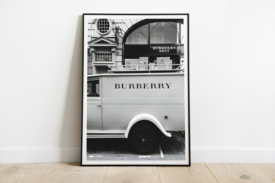 Poster Vintage Burberry Design