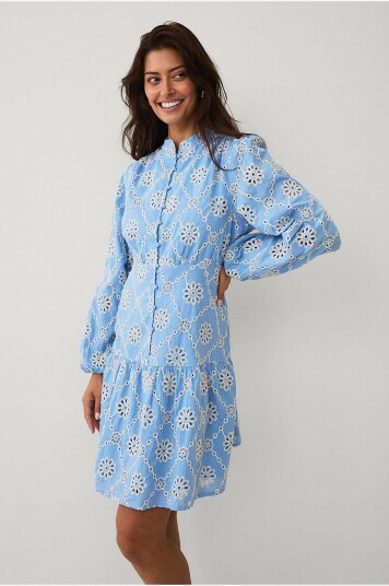 Ellos Collection   Kjole med broderi   Blå