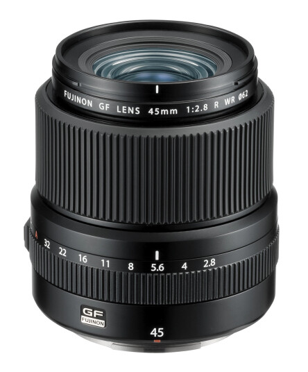 Fujifilm GF 45mm/2.8 R WR Tilsvarer 35mm. GFX objektiv Fujifilm GF 45mm/2.8 R WR Tilsvarer 35mm. GFX objektiv