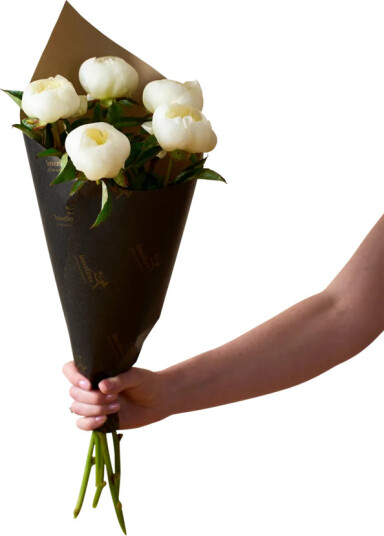Interflora bukett 5 hvite peoner