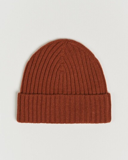 Amanda Christensen Rib Knitted Cashmere Cap Rust