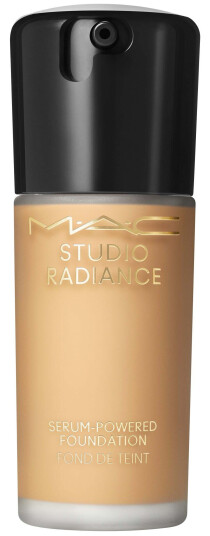 MAC Studio Radiance Serum Foundation NC25 30 ml - Fuktighetsgivende Glød MAC Studio Radiance Serum Foundation NC25 30 ml - Fuktighetsgivende Glød