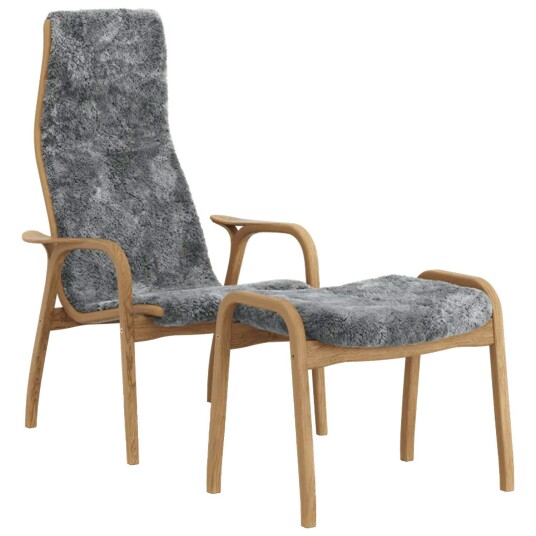 Swedese Lamino Lenestol med Fotskammel Saueskinn Scandinavian Grey / Oljet Eik